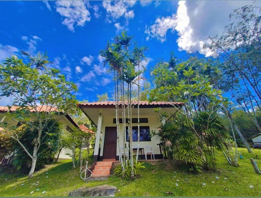 Koh Mook Rubber Tree Bungalows Esterno foto